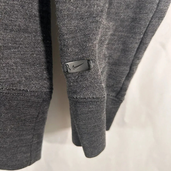 Nike Golf Sweater Women's Small Grey Crew Neck Standard Fit Wool Blend - Picture 4 of 8